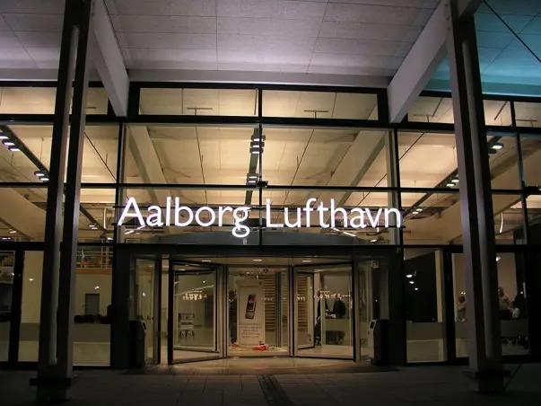 1200px aalborg lufthavn indgang